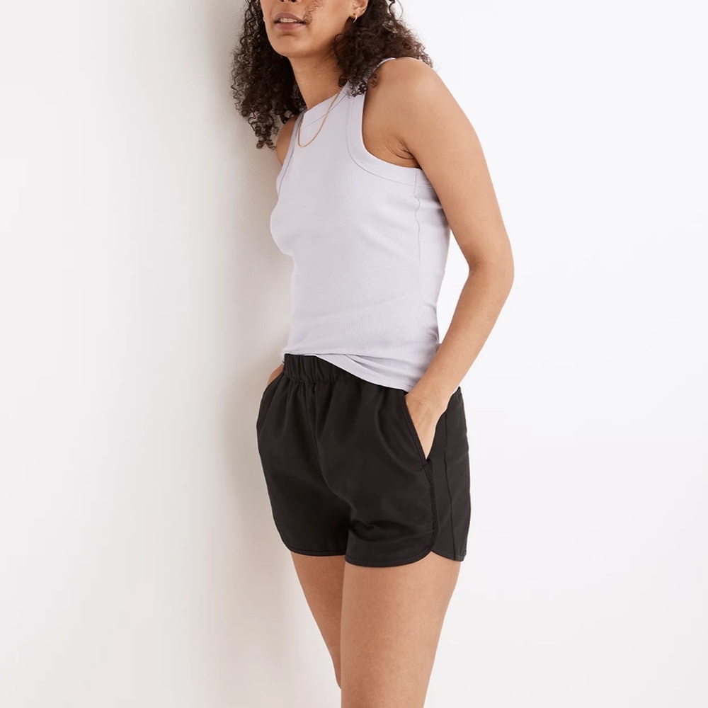 MADEWELL Pull-On Shorts in Almost Black